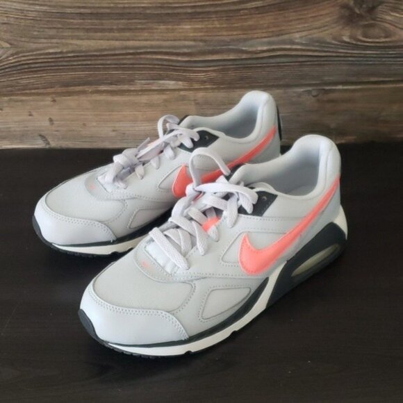 New Nike Air Max IVO‎ Gray Sneakers Casual Streetwear Everyday - Picture 6 of 10